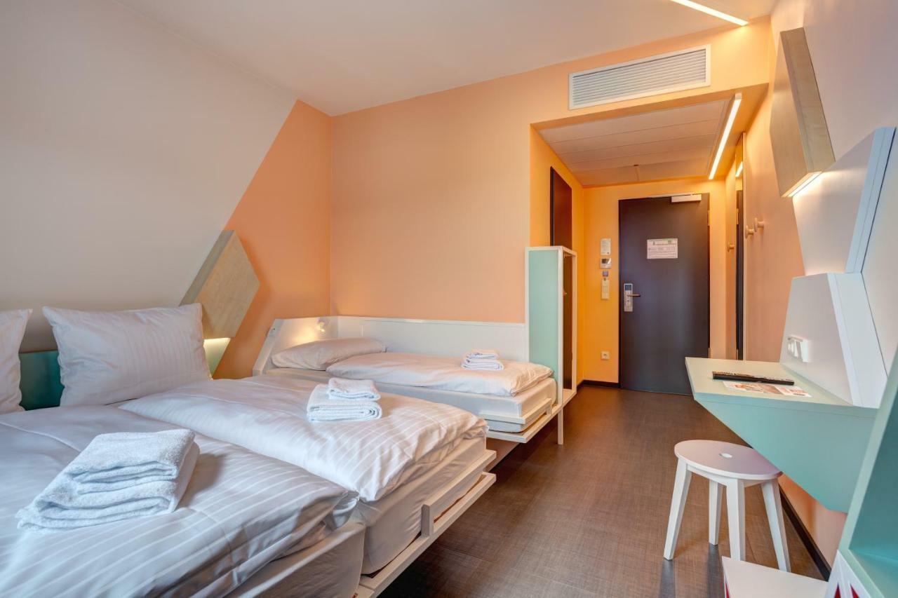 Meininger Hotel Heidelberg Hauptbahnhof Eksteriør bilde